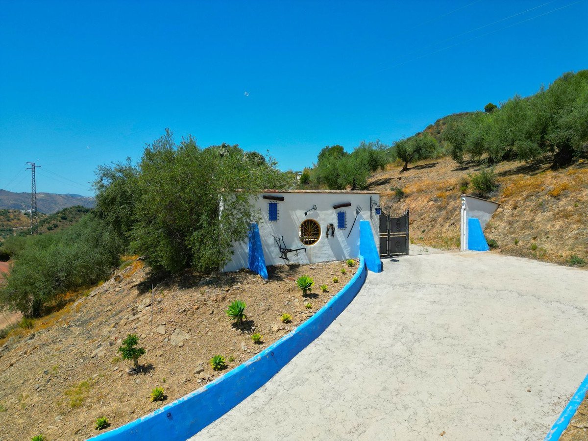 3 Bed Detached Villa in Riogordo