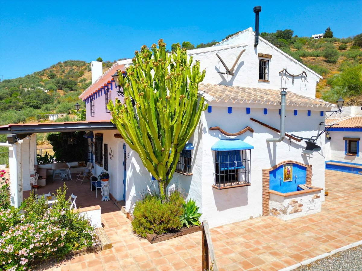 3 Bed Detached Villa in Riogordo