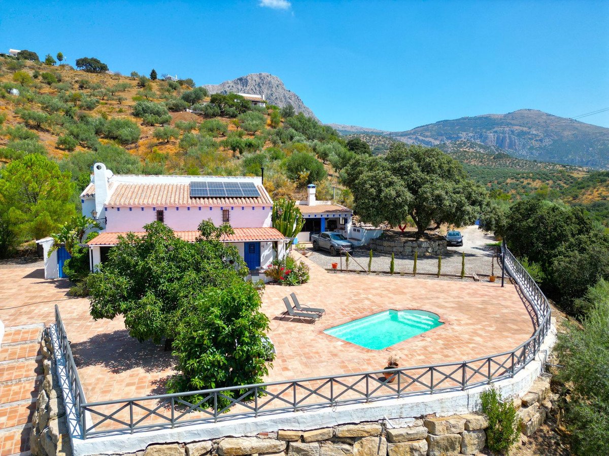 3 Bed Detached Villa in Riogordo
