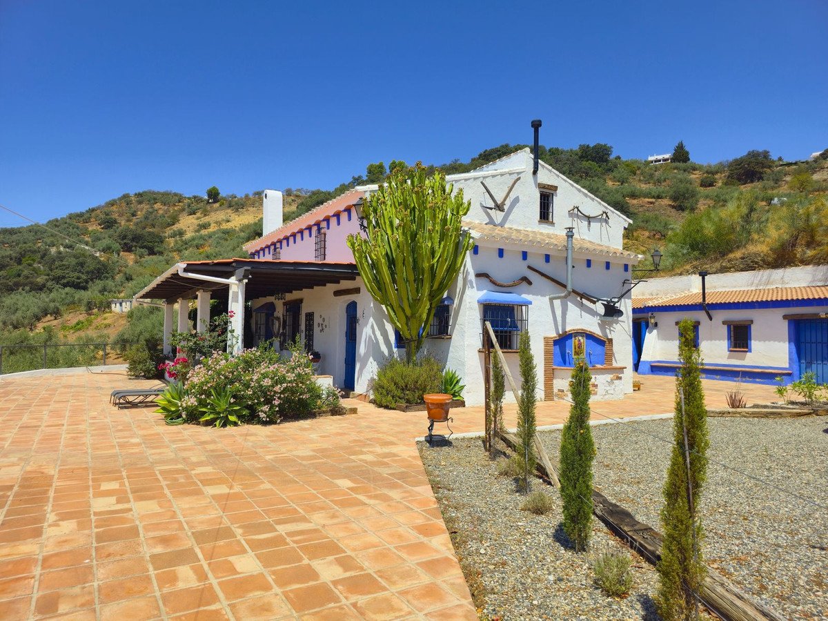 3 Bed Detached Villa in Riogordo