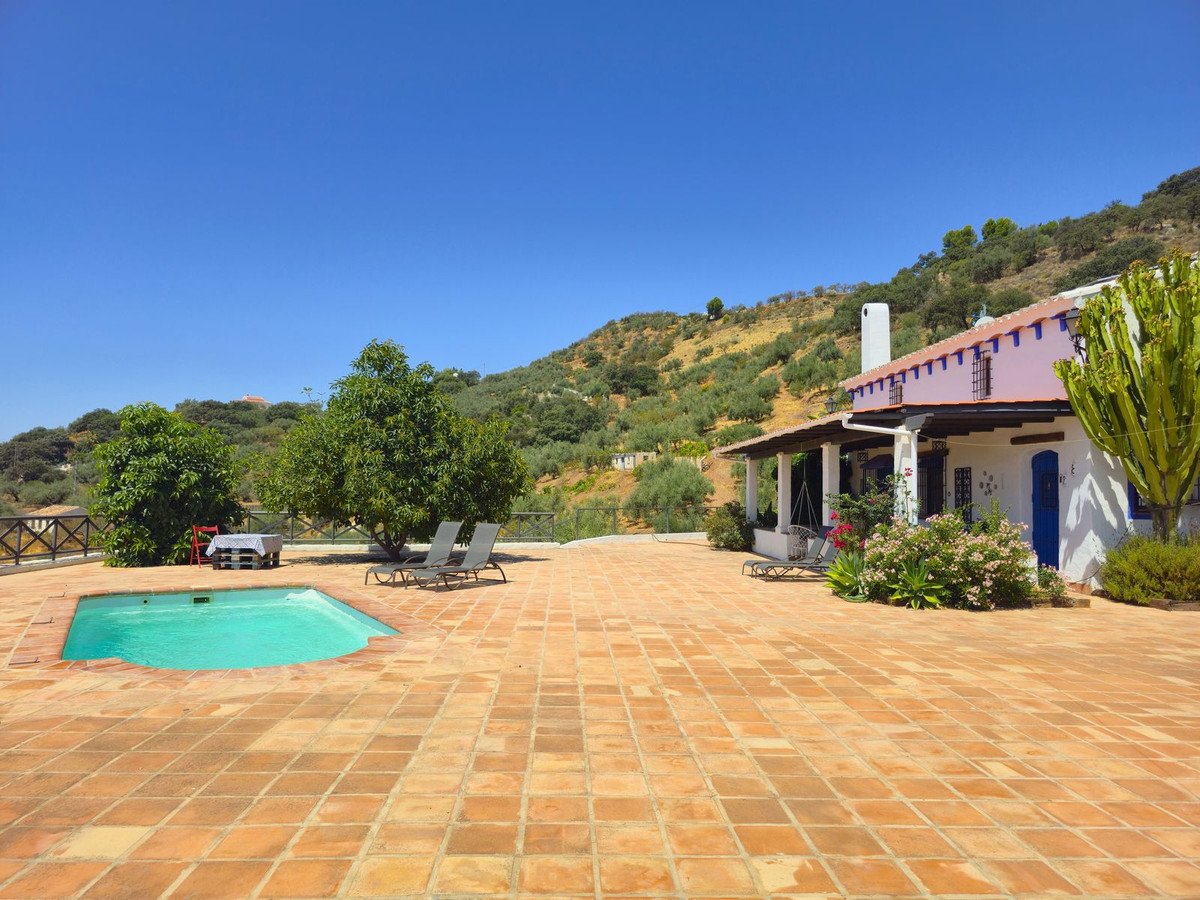 3 Bed Detached Villa in Riogordo