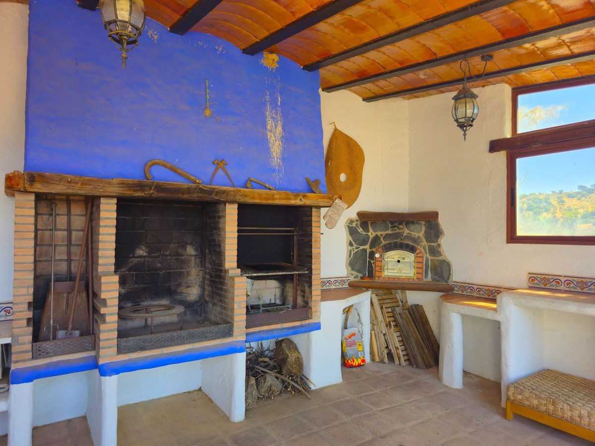 3 Bed Detached Villa in Riogordo