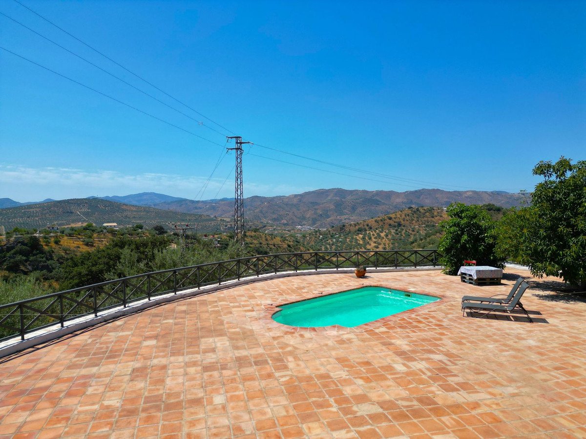 3 Bed Detached Villa in Riogordo