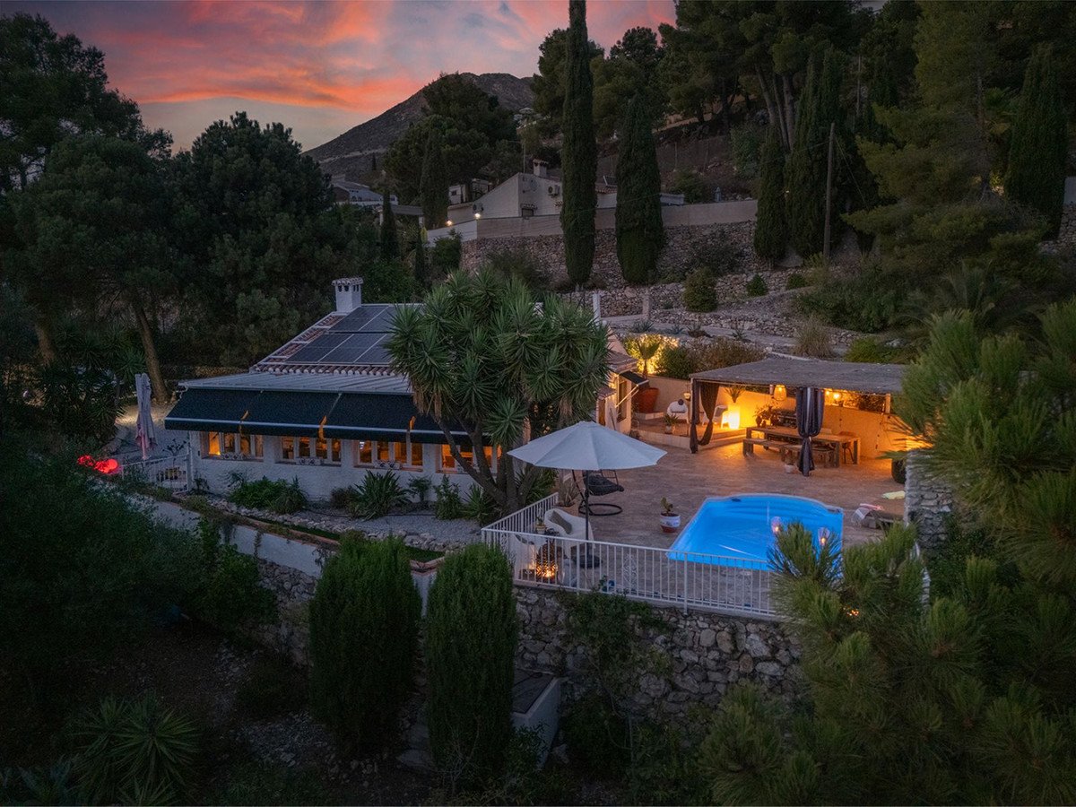2 Bed Detached Villa in Cómpeta