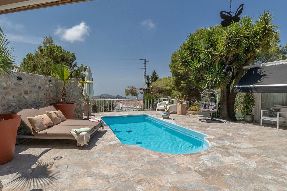 2 Bed Detached Villa in Cómpeta