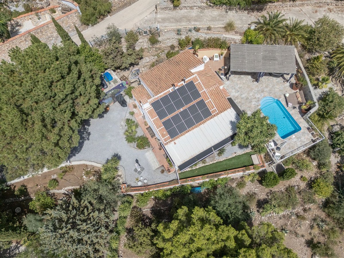 2 Bed Detached Villa in Cómpeta