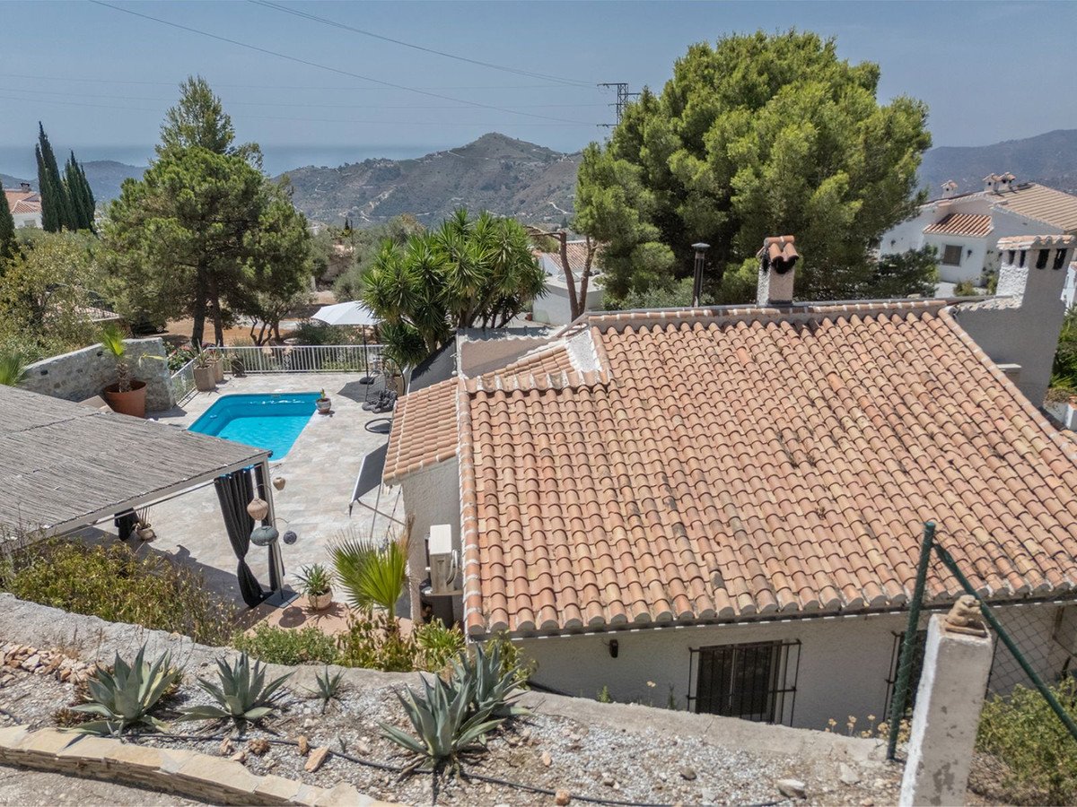2 Bed Detached Villa in Cómpeta