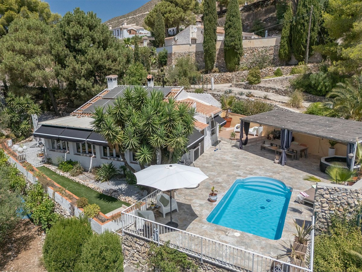 2 Bed Detached Villa in Cómpeta
