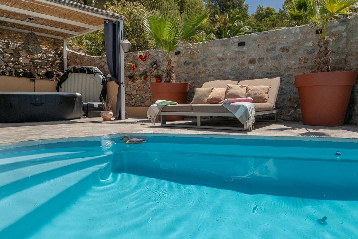 2 Bed Detached Villa in Cómpeta