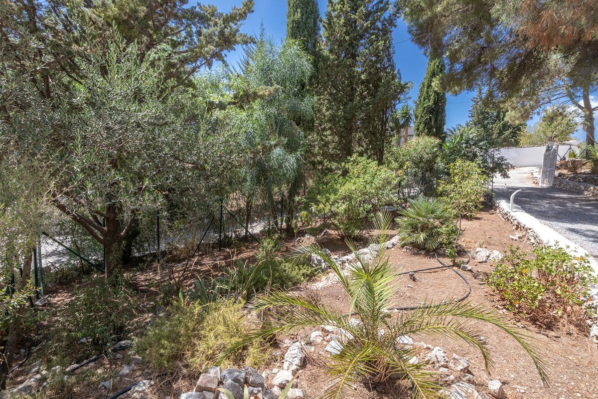 2 Bed Detached Villa in Cómpeta