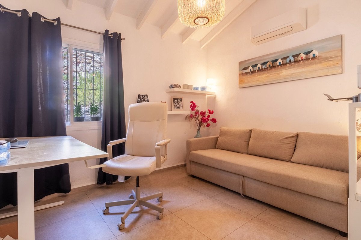 2 Bed Detached Villa in Cómpeta