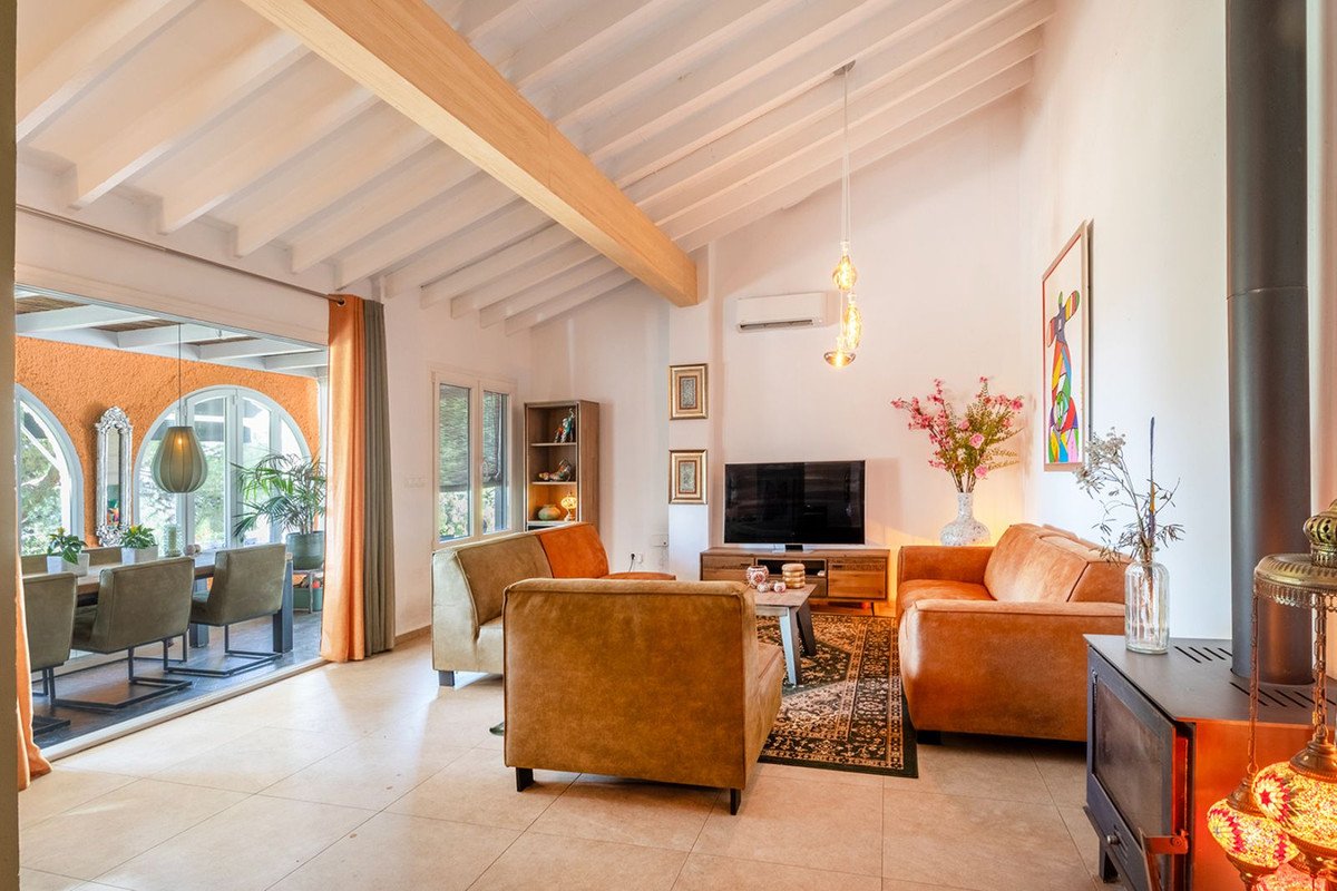 2 Bed Detached Villa in Cómpeta