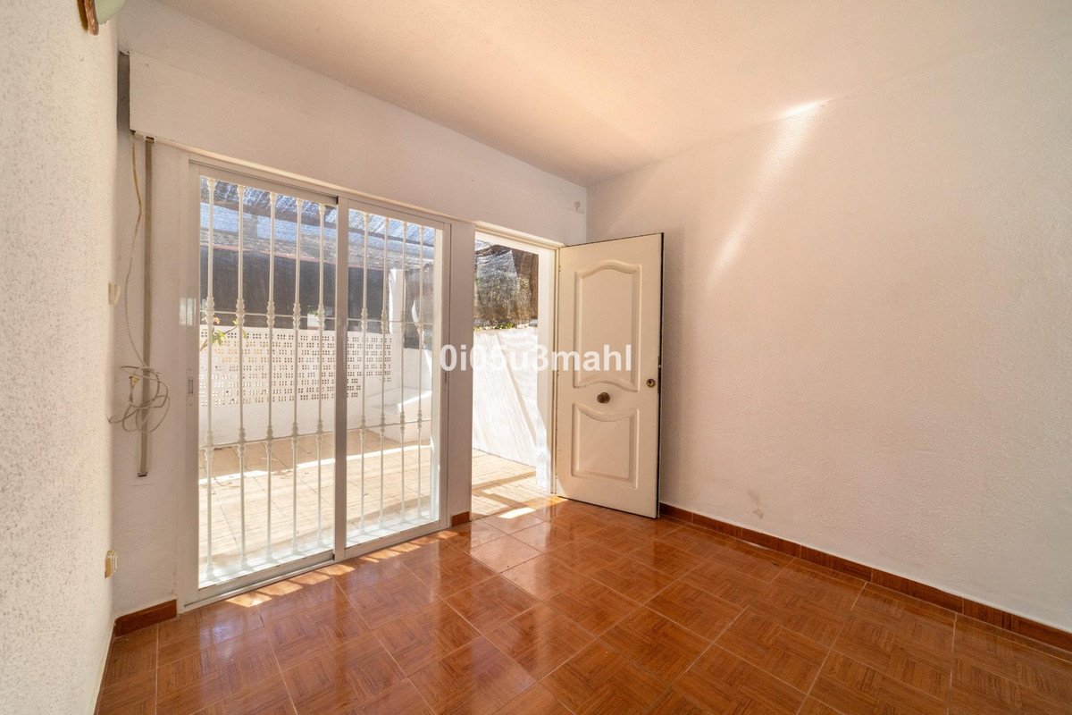 2 Bed Semi-Detached House in Rincón de la Victoria