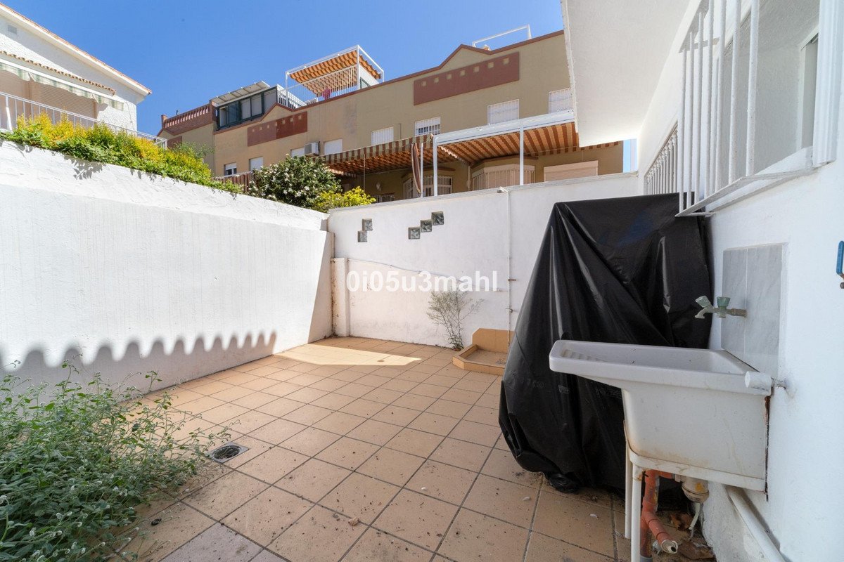 2 Bed Semi-Detached House in Rincón de la Victoria
