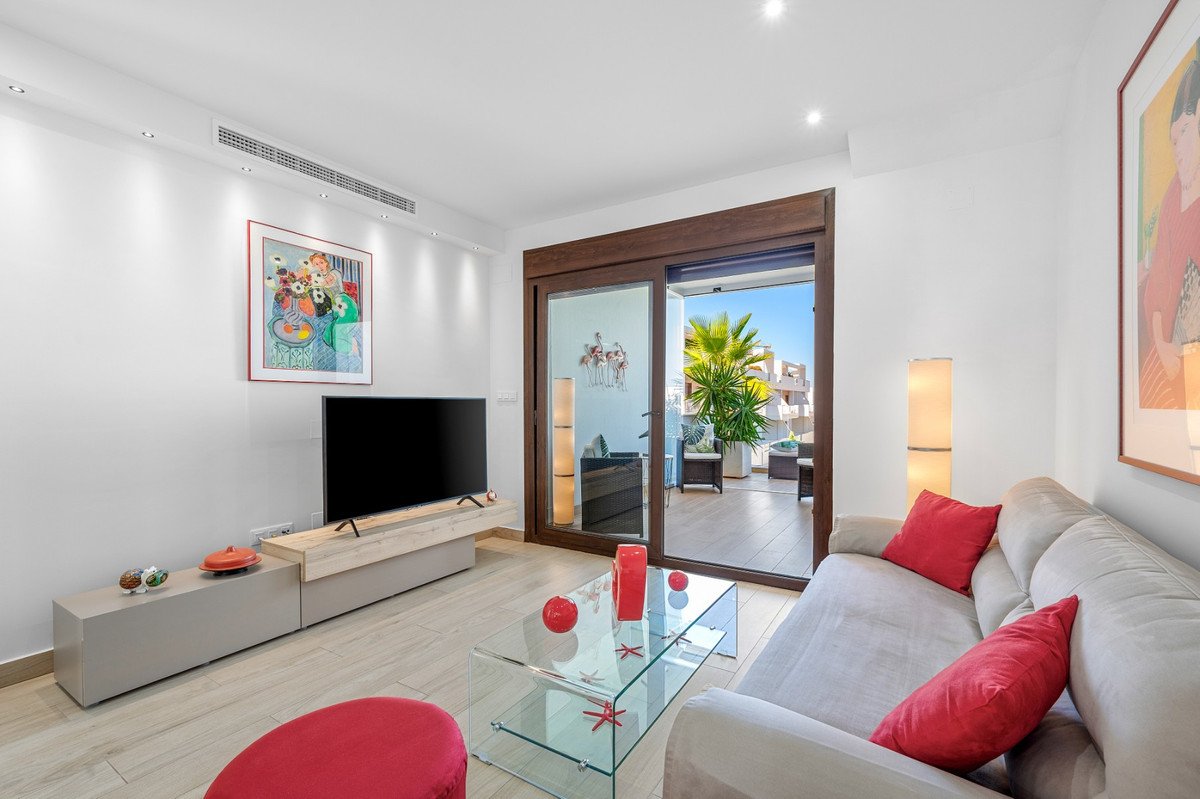 2 Bed Ground Floor Apartment in Torrevieja