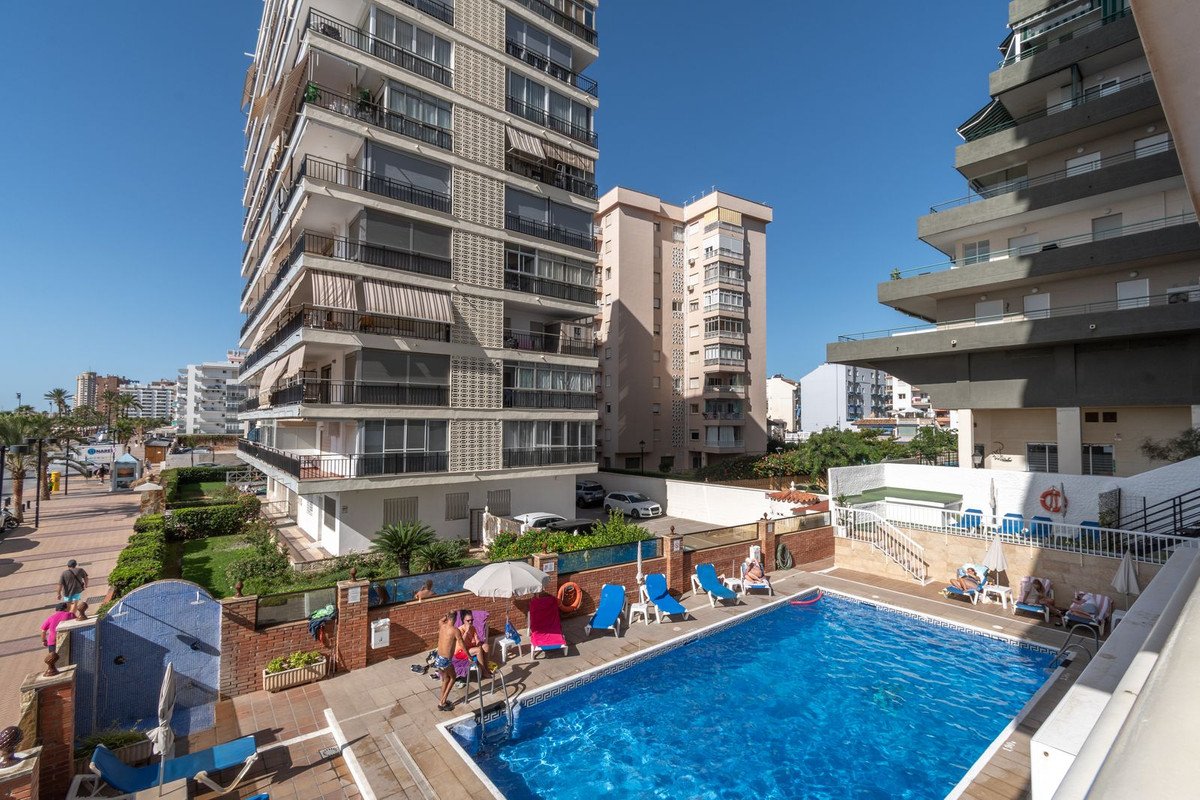 1 Bed Middle Floor Apartment in Fuengirola