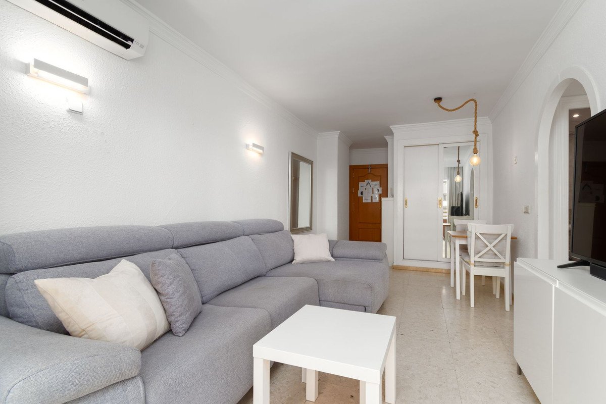 1 Bed Middle Floor Apartment in Fuengirola