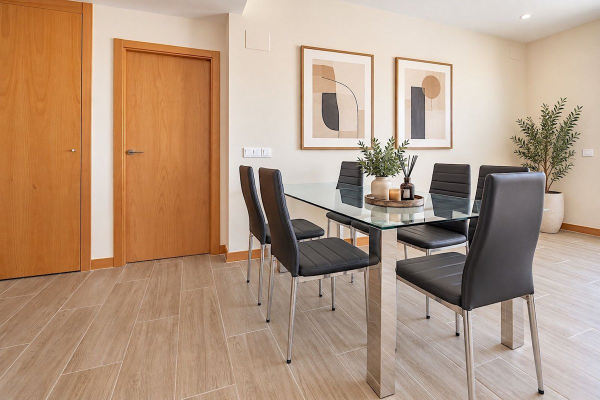 2 Bed Middle Floor Apartment in Estepona