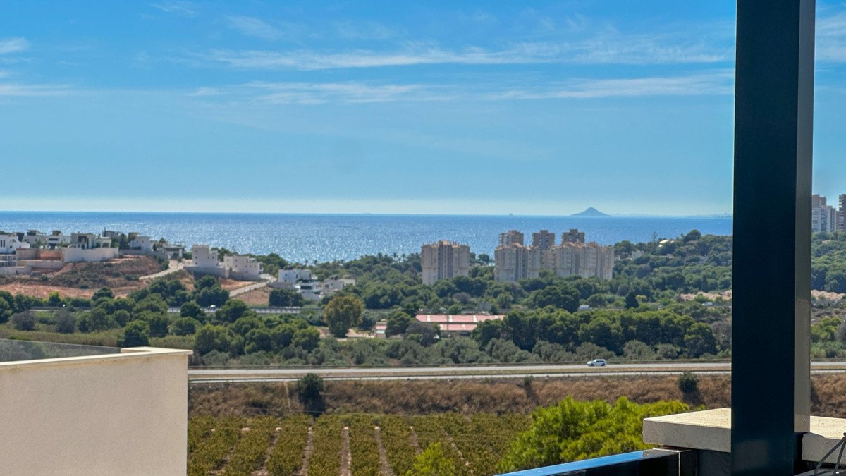 3 Bed Detached Villa in Lomas de Cabo Roig