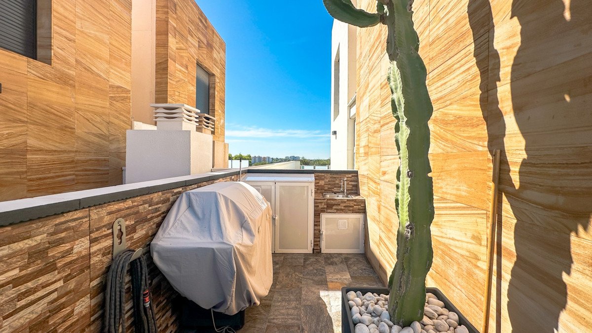 3 Bed Detached Villa in Lomas de Cabo Roig