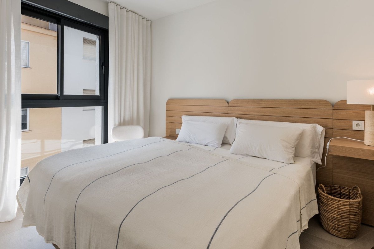 2 Bed Top Floor Apartment in Estepona