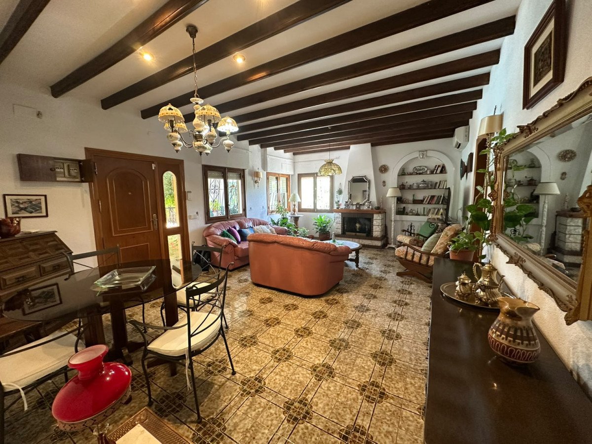 3 Bed Detached Villa in Mutxamel