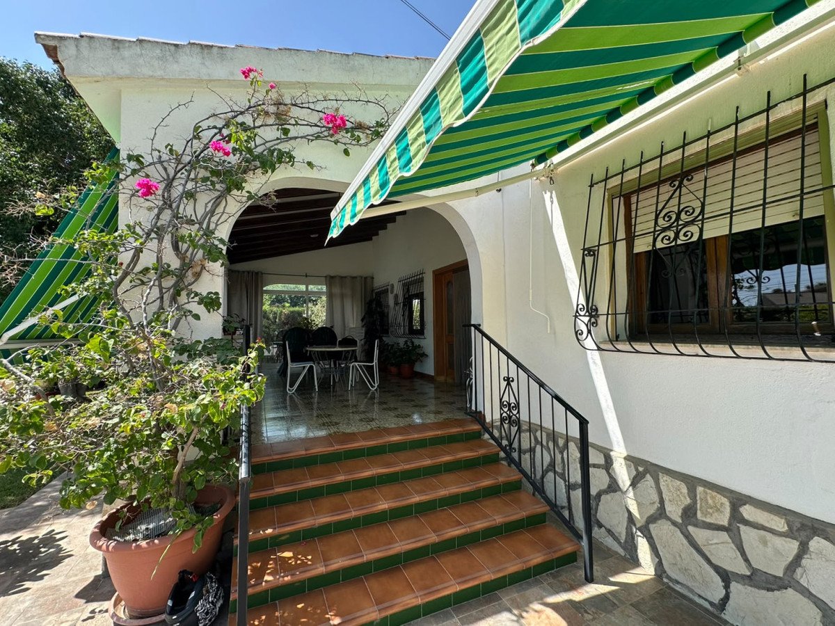 3 Bed Detached Villa in Mutxamel
