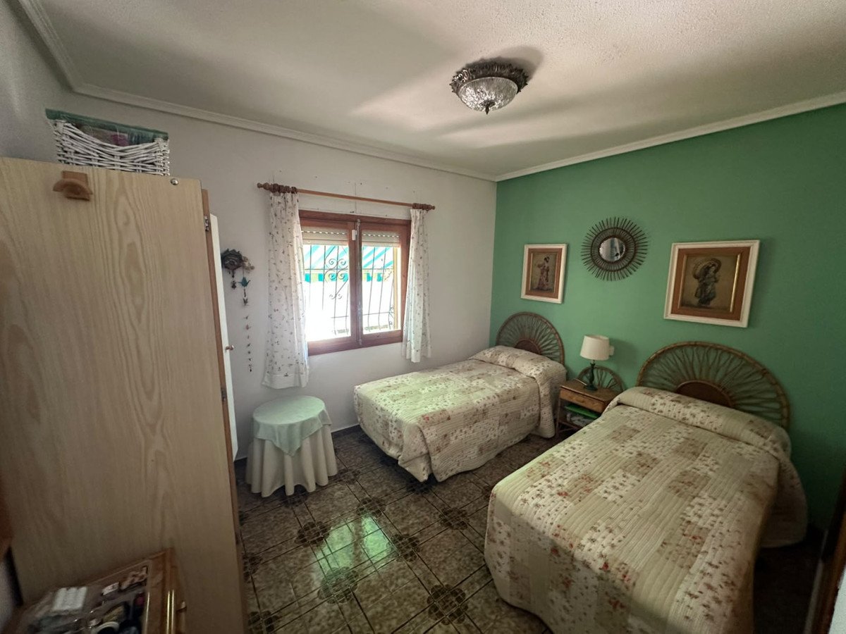 3 Bed Detached Villa in Mutxamel
