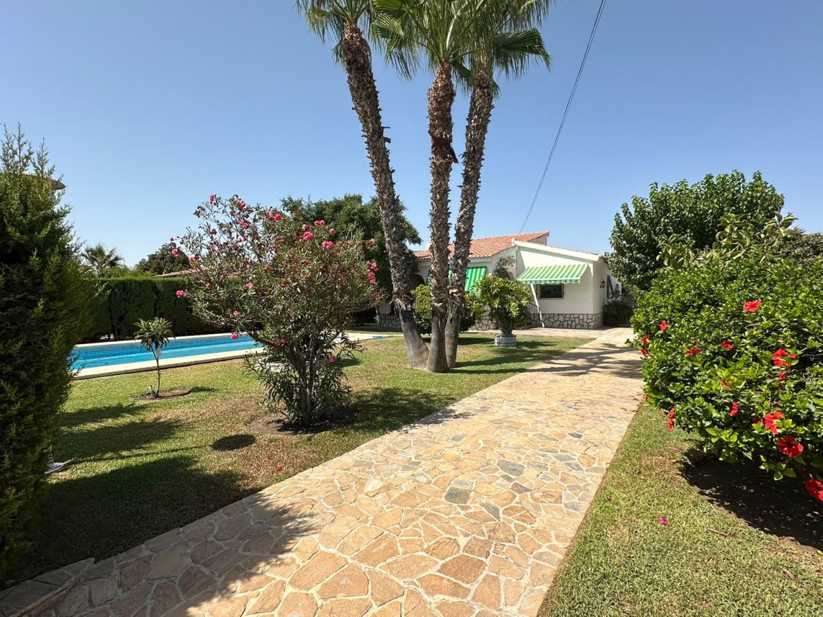3 Bed Detached Villa in Mutxamel