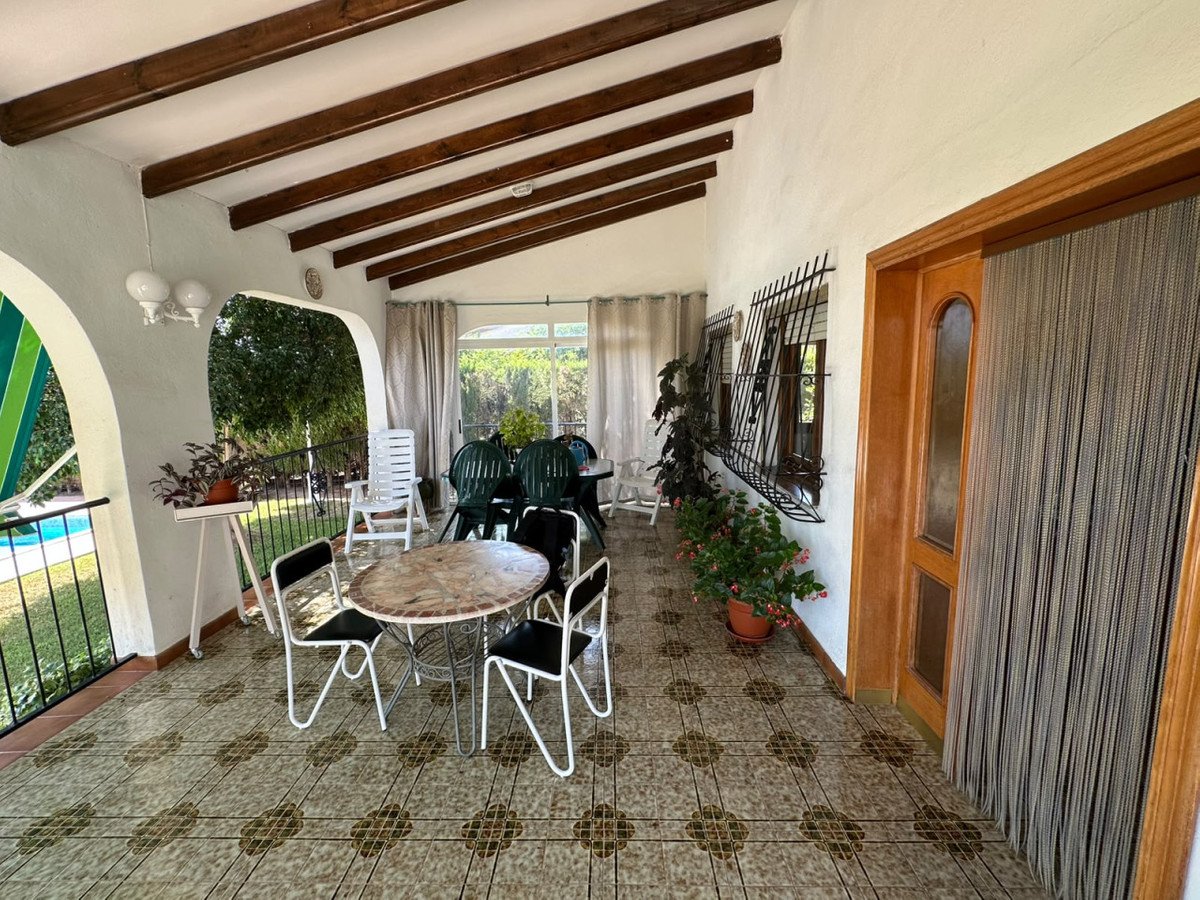 3 Bed Detached Villa in Mutxamel