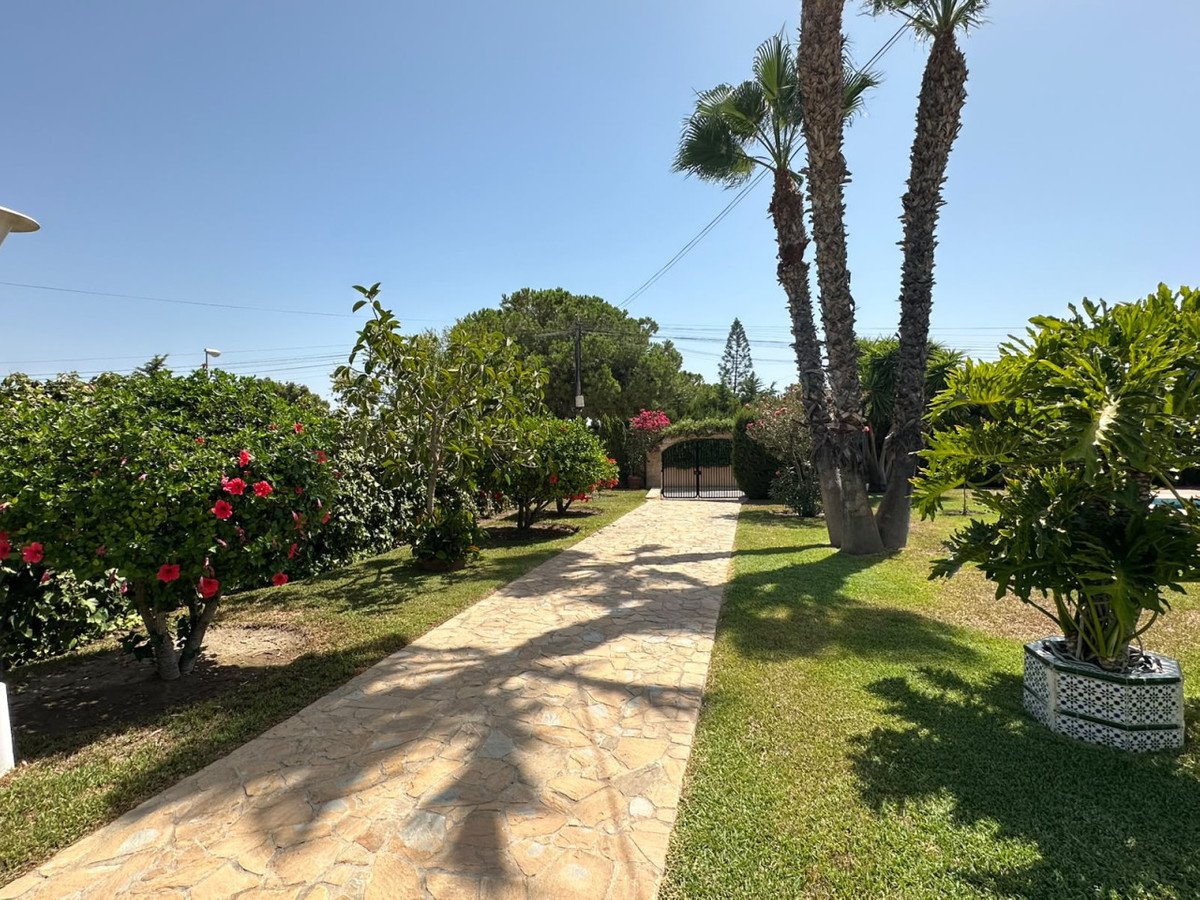 3 Bed Detached Villa in Mutxamel