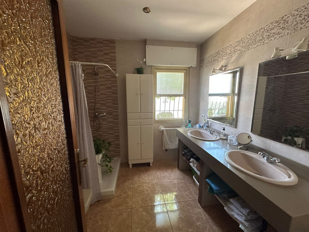 3 Bed Detached Villa in Mutxamel