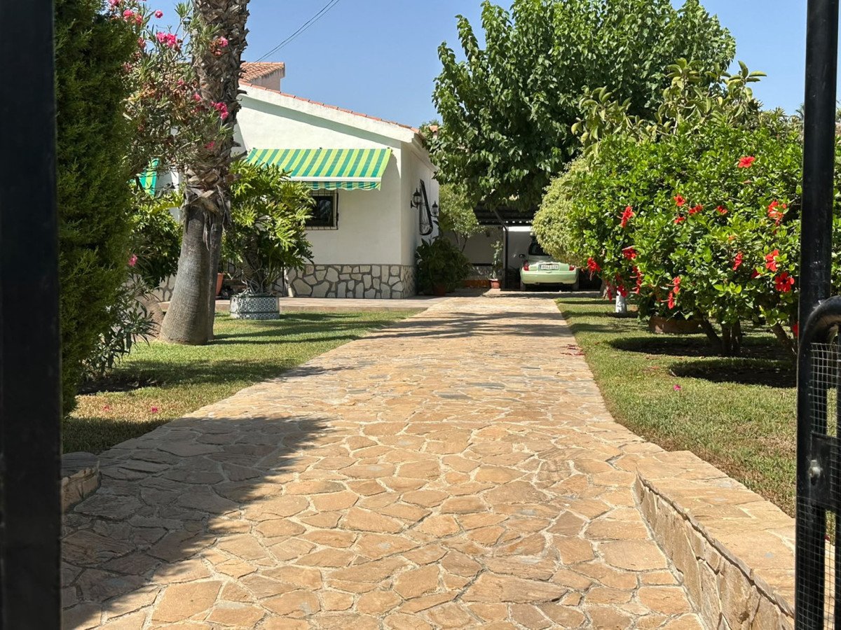 3 Bed Detached Villa in Mutxamel