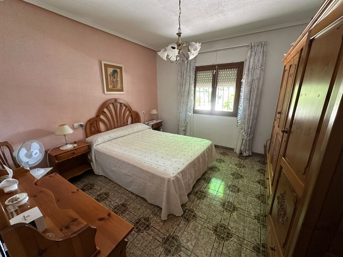 3 Bed Detached Villa in Mutxamel