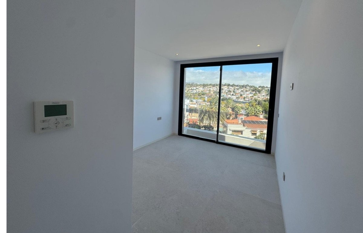 4 Bed Detached Villa in La Fustera