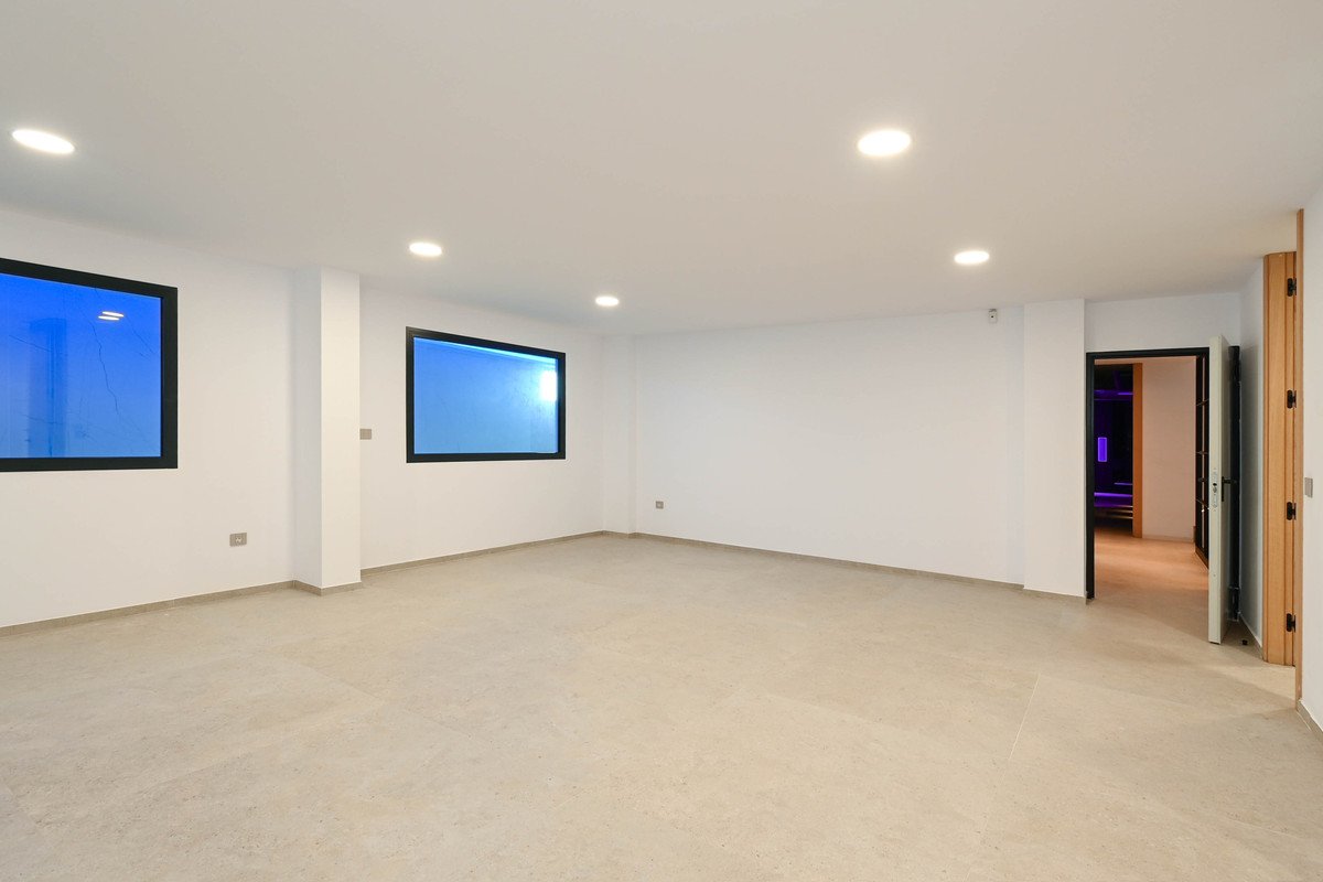 4 Bed Detached Villa in La Fustera