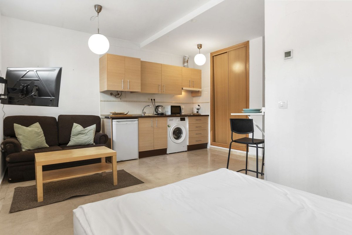 Ground Floor Studio in Málaga Centro