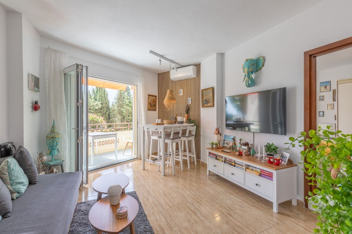 1 Bed Middle Floor Apartment in Torremolinos