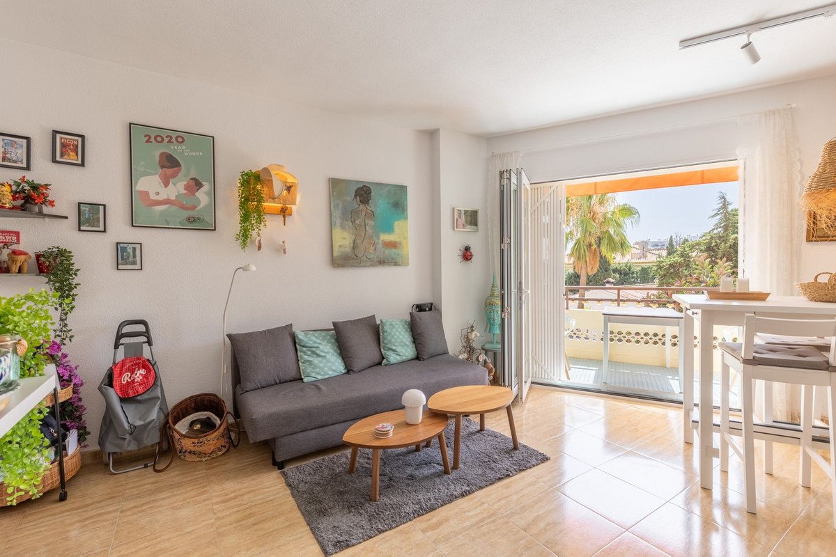 1 Bed Middle Floor Apartment in Torremolinos