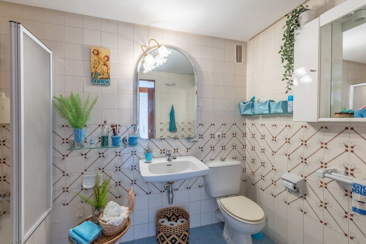1 Bed Middle Floor Apartment in Torremolinos