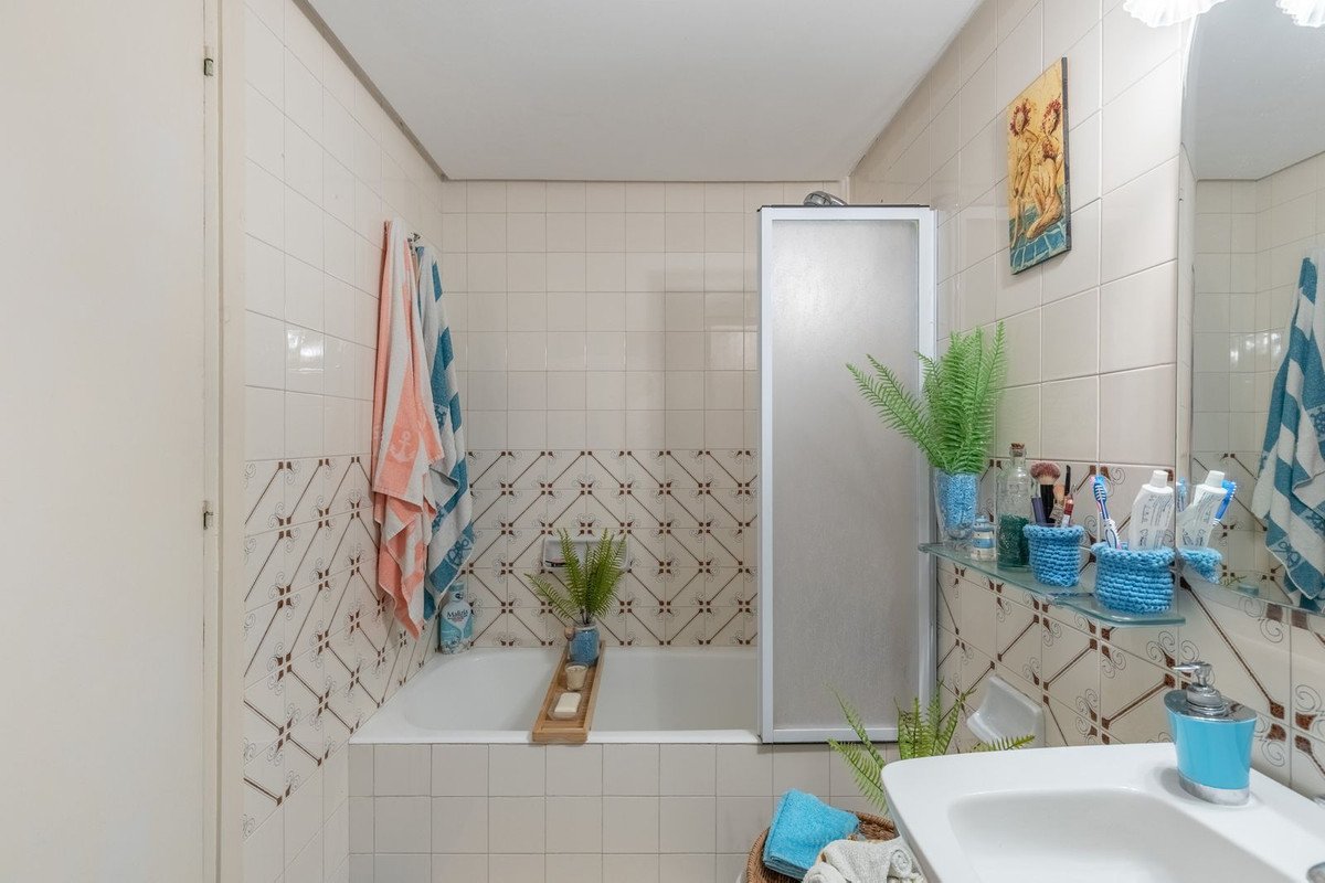 1 Bed Middle Floor Apartment in Torremolinos