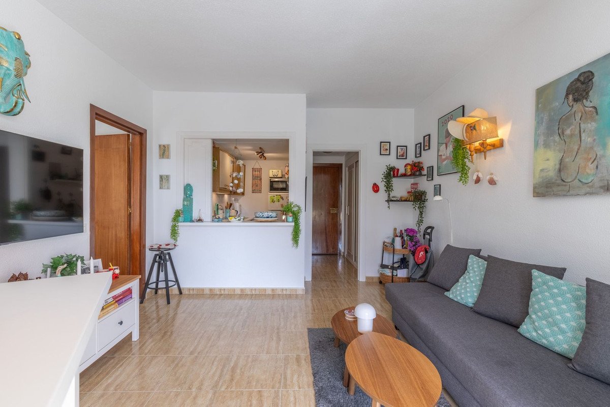 1 Bed Middle Floor Apartment in Torremolinos