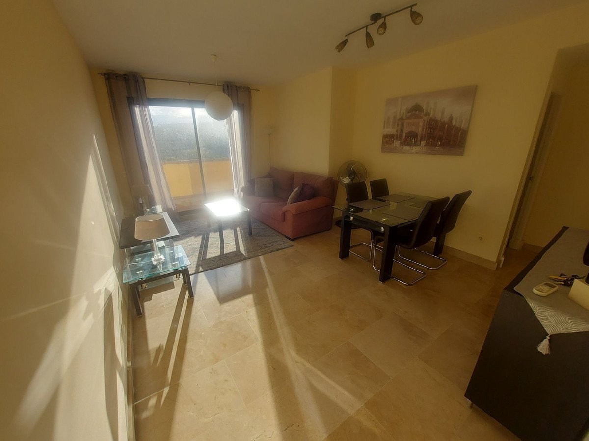 2 Bed Penthouse in La Duquesa
