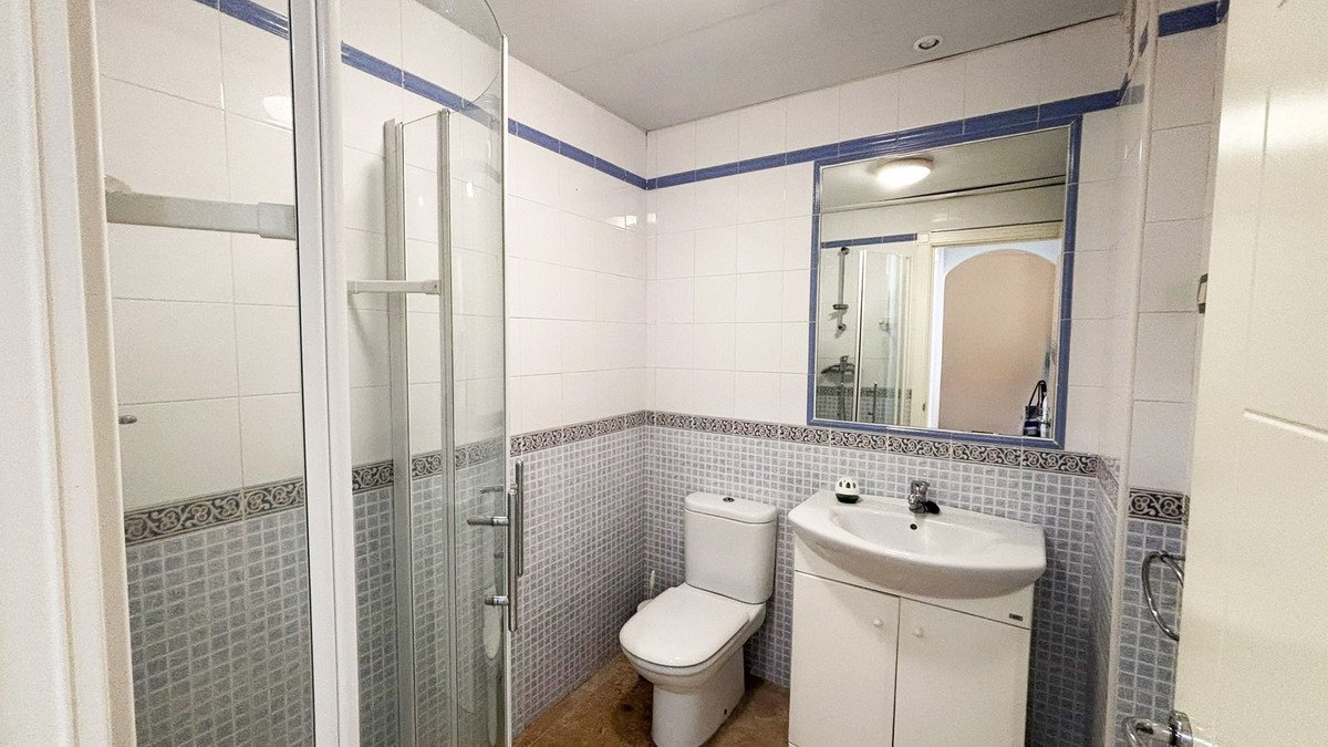2 Bed Ground Floor Apartment in Riviera del Sol