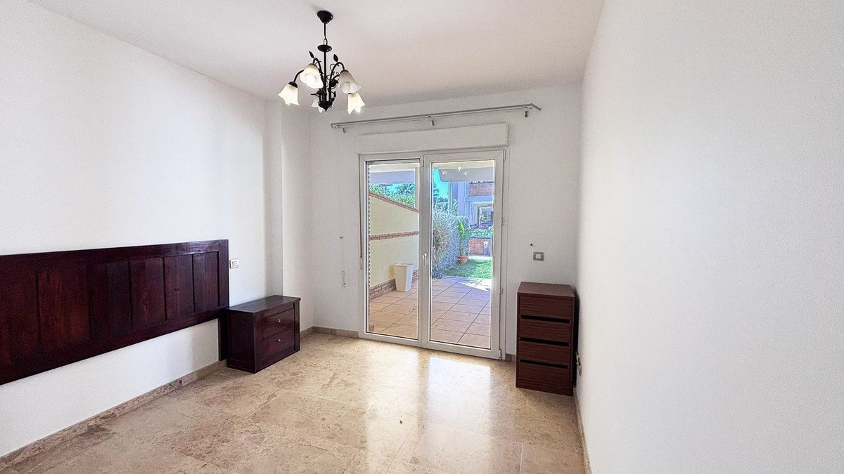 2 Bed Ground Floor Apartment in Riviera del Sol