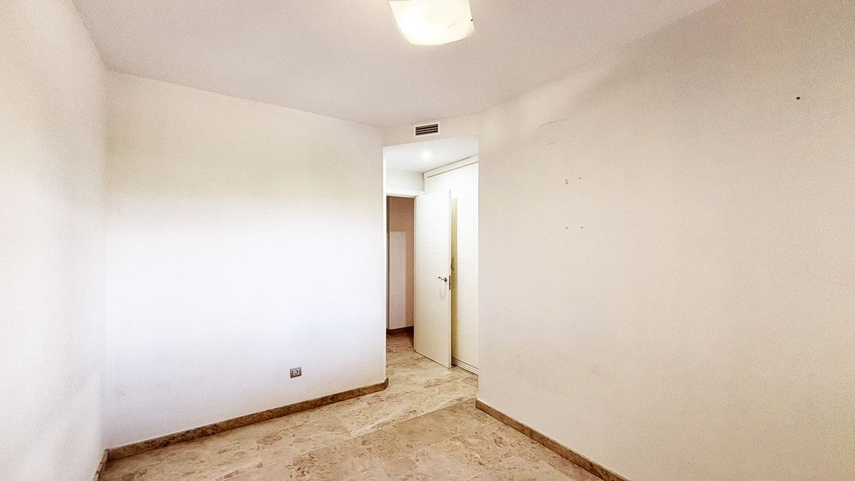 2 Bed Ground Floor Apartment in Riviera del Sol