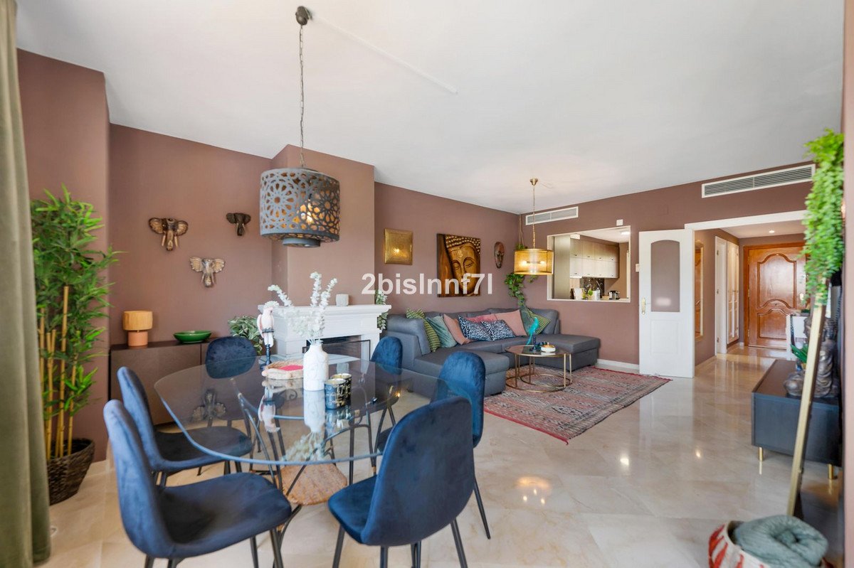 3 Bed Middle Floor Apartment in Nueva Andalucía
