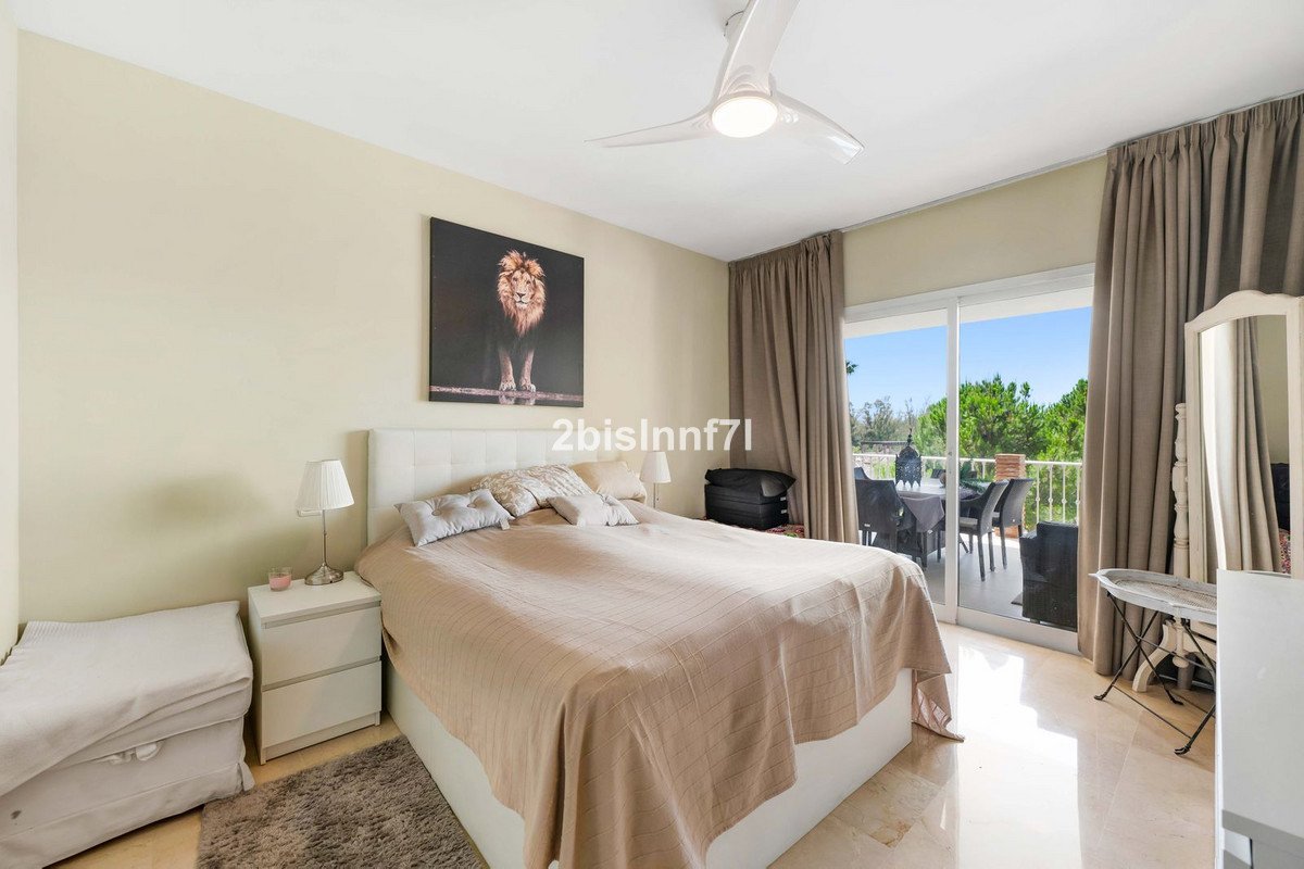 3 Bed Middle Floor Apartment in Nueva Andalucía