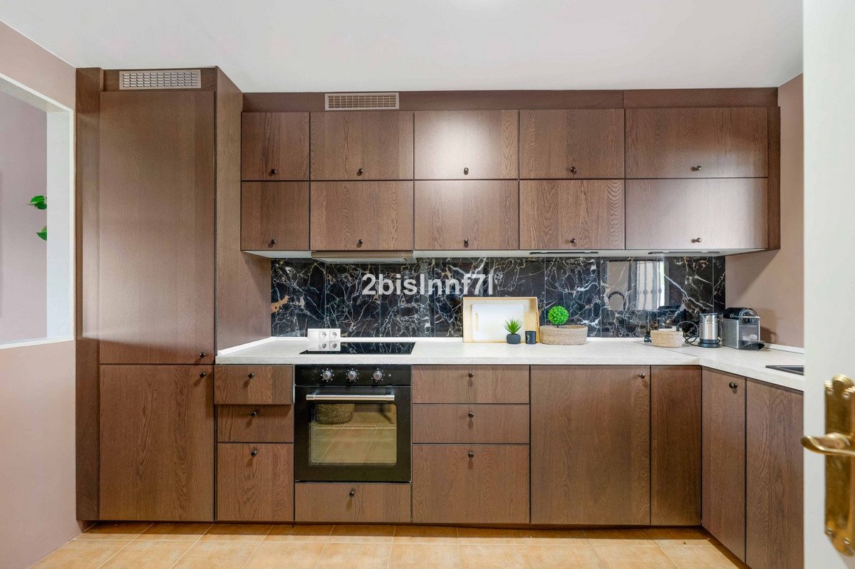3 Bed Middle Floor Apartment in Nueva Andalucía