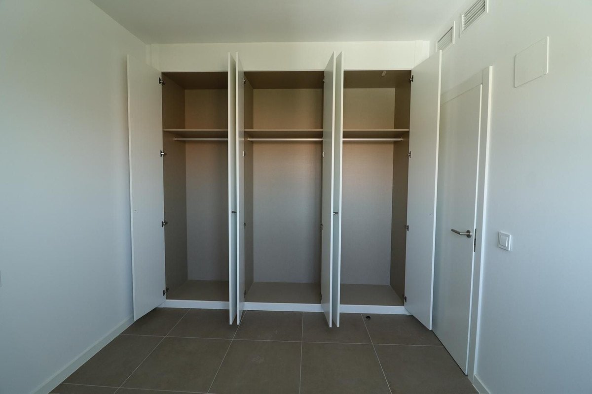 3 Bed Top Floor Apartment in El Chaparral
